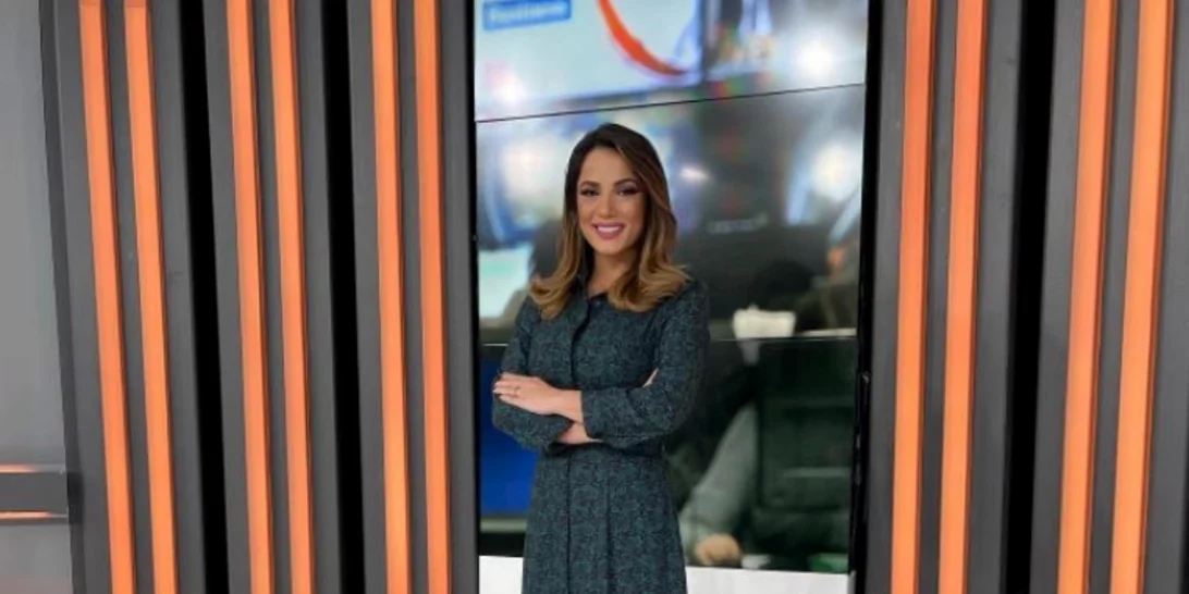 Η Ευλαμπία Ρέβη μάς δείχνει πως να βάλουμε χρώμα στο ντύσιμο του γραφείου