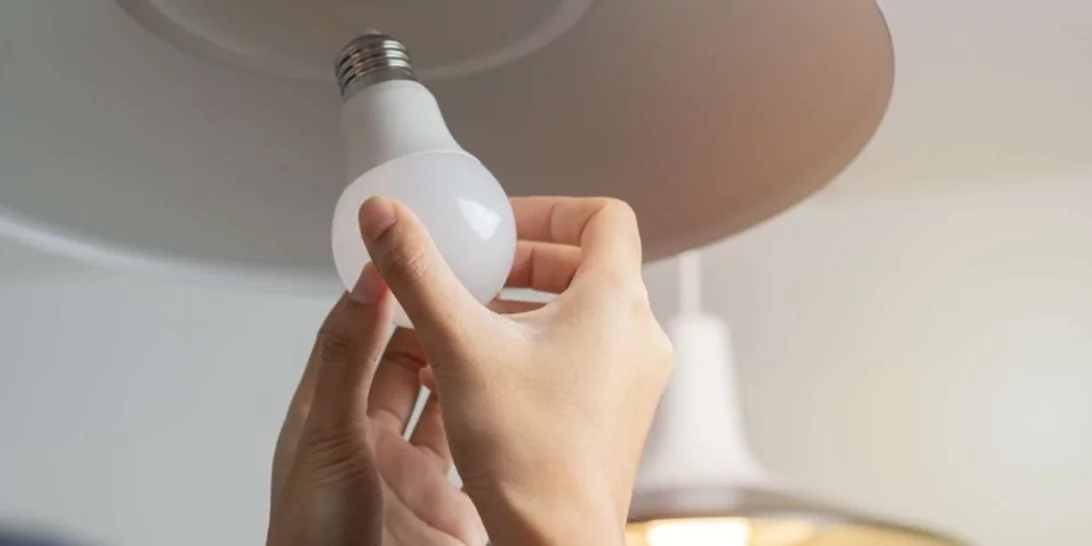 Έρευνα | Η Gen Z ούτε μια λάμπα δε μπορεί να αλλάξει