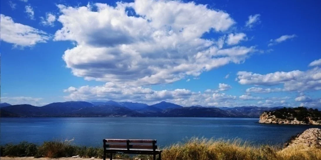 Καιρός | Συνεχίζεται το καλοκαιρινό σκηνικό με υψηλές για την εποχή θερμοκρασίες - Εως 5 μποφόρ οι άνεμοι