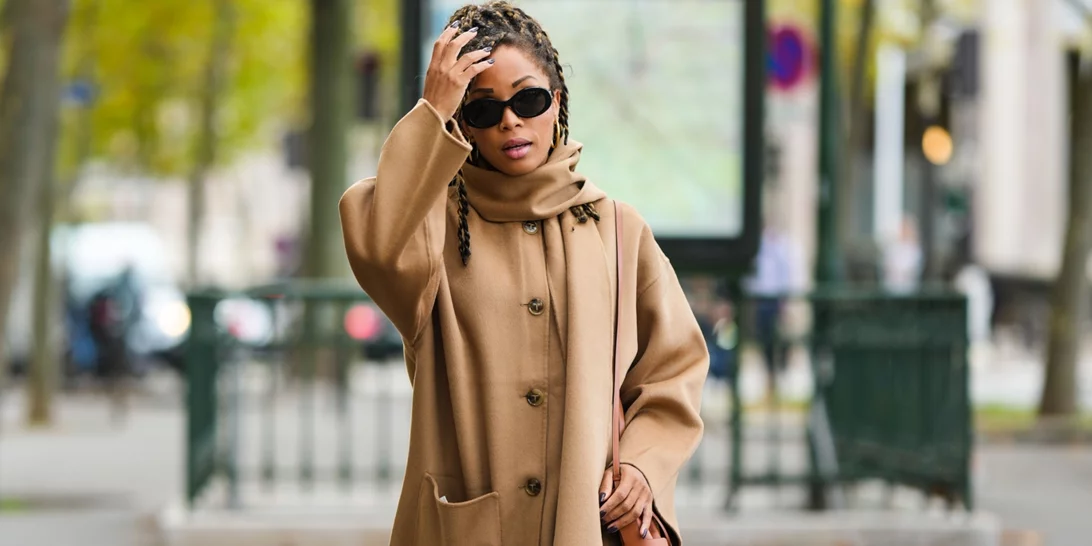 4 αλάνθαστοι τρόποι για να κάνεις styling σε ένα μάλλινο κολάν όταν η θερμοκρασία πέφτει