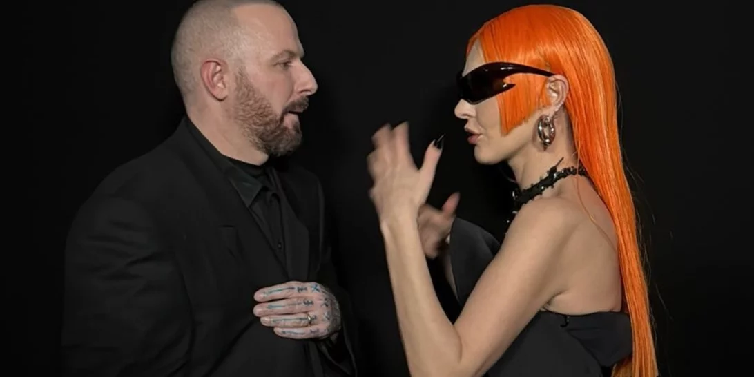 Η Τάμτα στο show του οίκου Balenciaga | Το εκκεντρικό look με σύνολο του οίκου