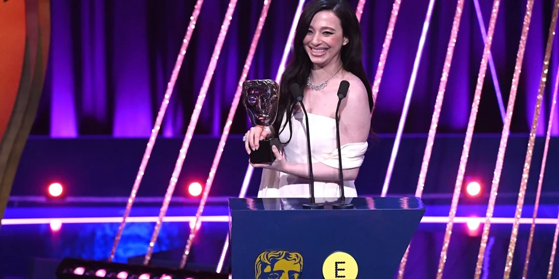 BAFTA 2025 - Mikey Madison | Αφιέρωσε το βραβείο της στις σεξεργάτριες