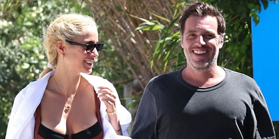 Δούκισσα Νομικού - Δημήτρης Θεοδωρίδης | Το μπάνιο του σπιτιού τους στη Μύκονο είναι όνειρο