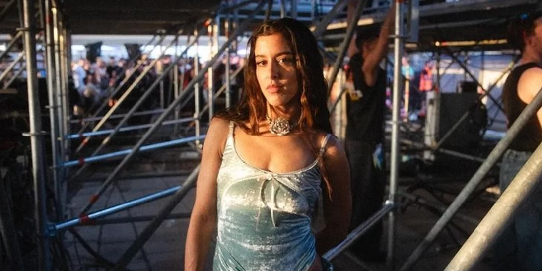 Η Μαρίνα Σάττι τραγουδά για τα "θύματα" της Μεσογείου