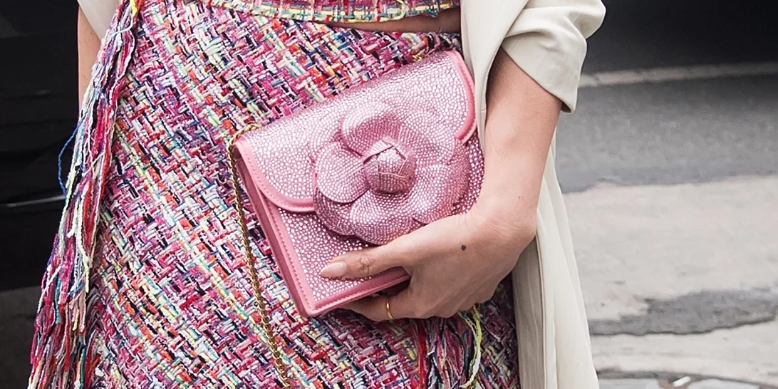 Το "ξεχασμένο" χρώμα νυχιών που επιστρέφει δυναμικά στη μόδα