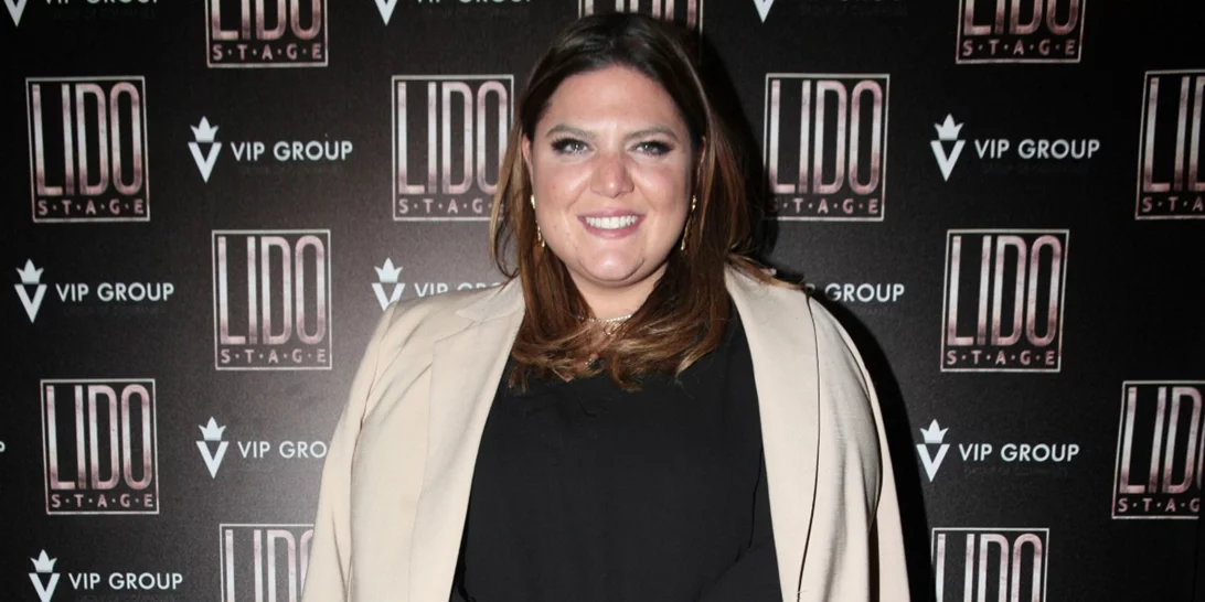 Η Δανάη Μπάρκα με Zara φόρεμα που θα θέλεις να φοράς κάθε μέρα