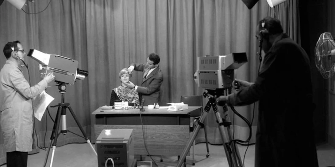 "Όχι απλά όμορφη" | Οι γυναίκες στην κρατική τηλεόραση από τη δεκαετία του '60