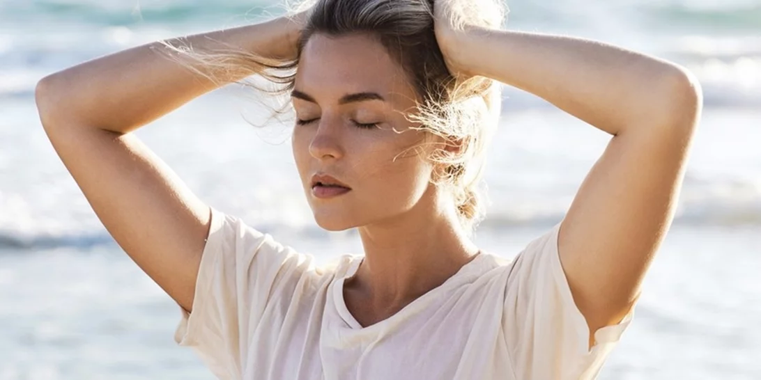 Το No.1 anti-aging hack που κάθε γυναίκα πρέπει να γνωρίζει