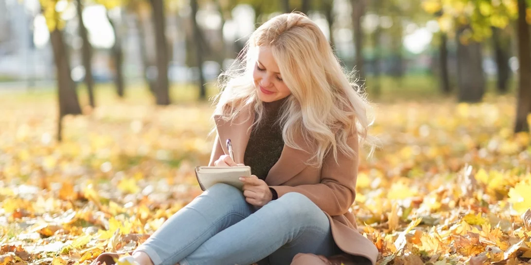 Γιατί ξαφνικά όλοι κρατούν ημερολόγιο; | 5 λόγοι για να "εθιστείς" στο junk journaling
