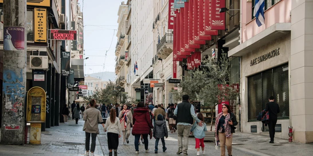 Ανοιχτά την Κυριακή τα καταστήματα - Ποιο είναι το ωράριο λειτουργίας