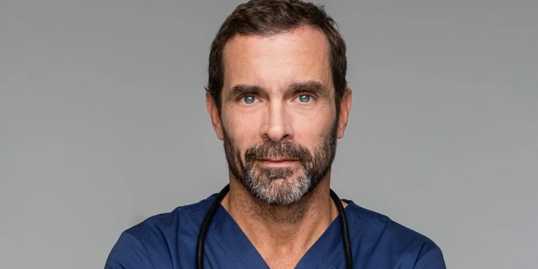 Αξίζει να δεις τον "Γιατρό" με τον Κωνσταντίνο Μαρκουλάκη;