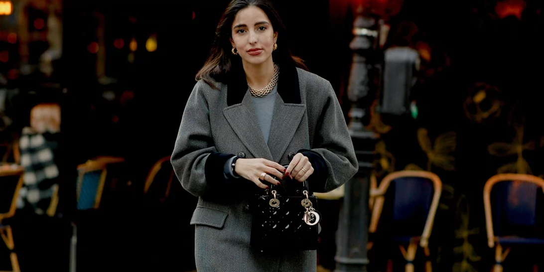 Αυτό το τζιν με mini στρας από τη Zara θα κλέψει τις εντυπώσεις στις festive εμφανίσεις σου