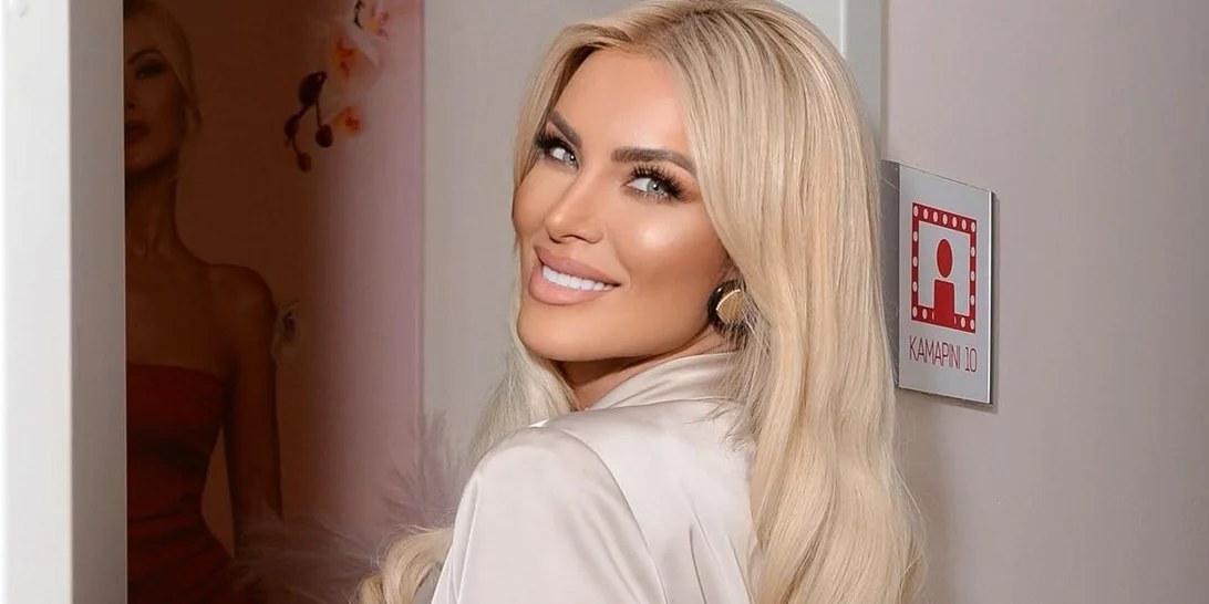 Η Κατερίνα Καινούργιου με το ultra chic χτένισμα που κάνει κάθε εμφάνιση να δείχνει "ακριβή"