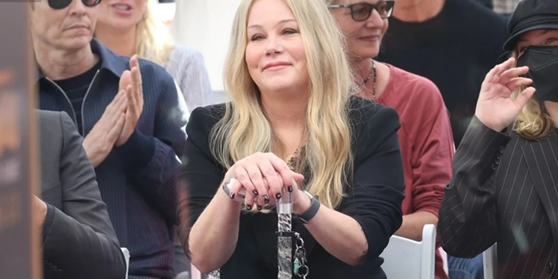 Christina Applegate | Η πρώτη δημόσια εμφάνιση μετά τη διάγνωση της σκλήρυνσης κατά πλάκας