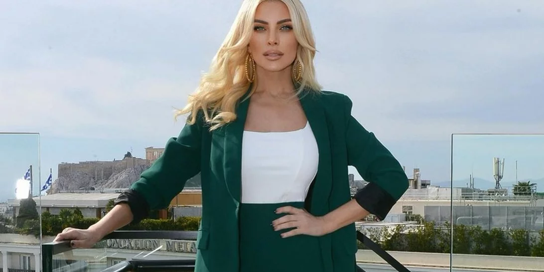 Κατερίνα Καινούργιου | Ο κομψός τρόπος που επέλεξε να φορέσει μία απόλυτα ανοιξιάτικη φούστα