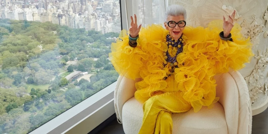 Iris Apfel | 102 χρόνια διαχρονικού και πολύχρωμου στιλ