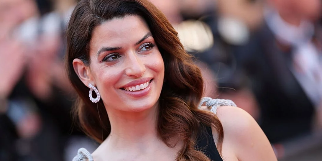 Η Τόνια Σωτηροπούλου στο κόκκινο χαλί της ταινίας Frankestein | Ποιον οίκο μόδας επέλεξε;