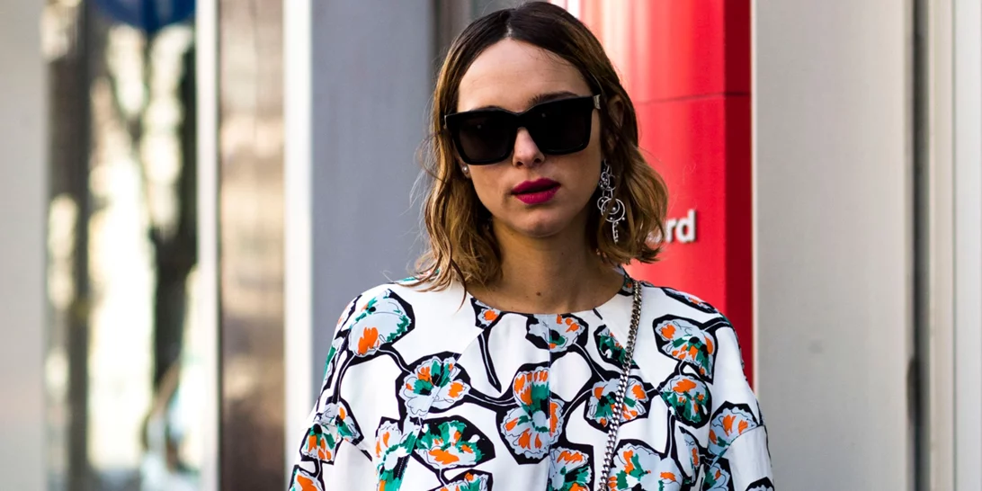 Θα γίνεις νονά το καλοκαίρι; 5 tips για να ξεχωρίσεις με το στιλ σου