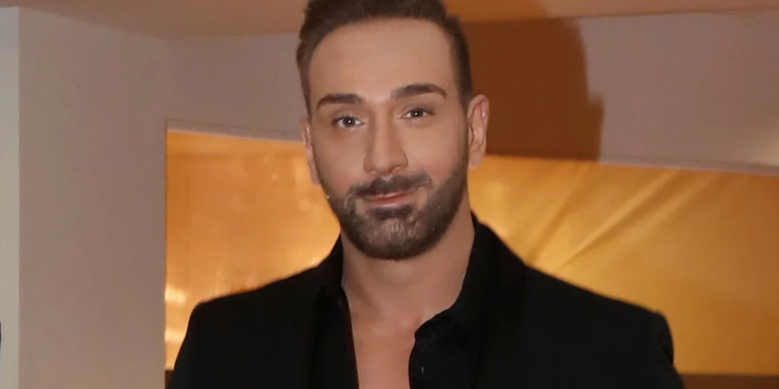 Νίκος Κοκλώνης | Δημοσίευσε τα μηνύματα που του έστειλε η Τέτα Καμπουρέλη ζητώντας 50.000 ευρώ