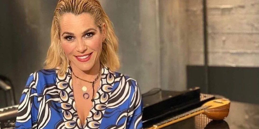 Τζένη Μπότση | Με black and white σύνολο σε βραδινή της έξοδο