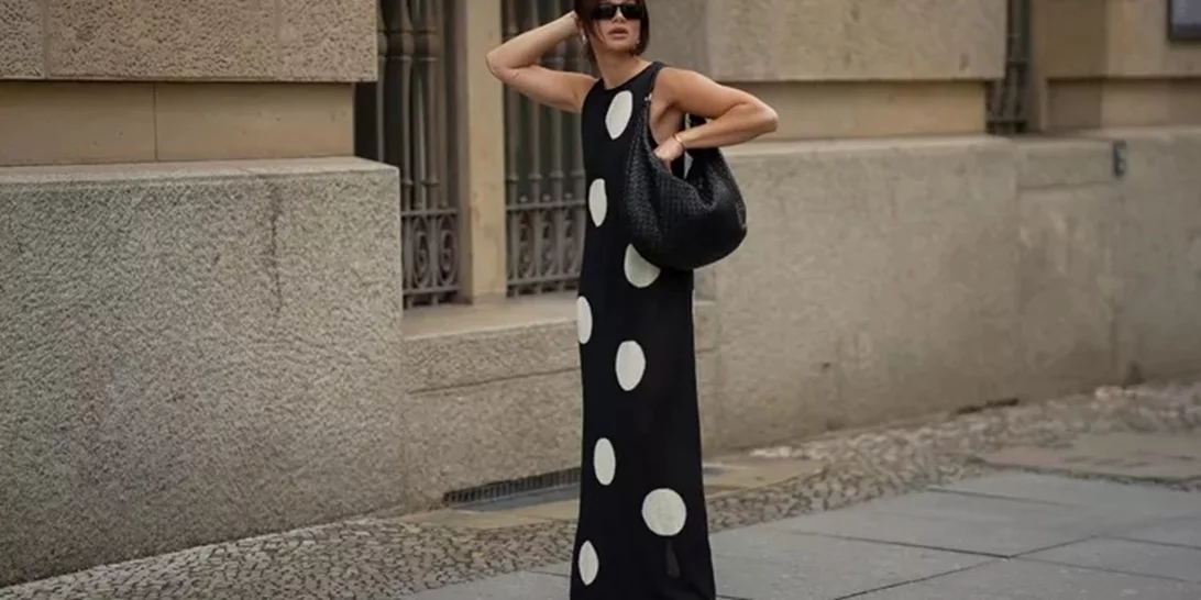 Αυτό το άρωμα έχει νότες αλατισμένης καρύδας και είναι η απόλυτη επιλογή για τα θερμά βράδια του καλοκαιριού