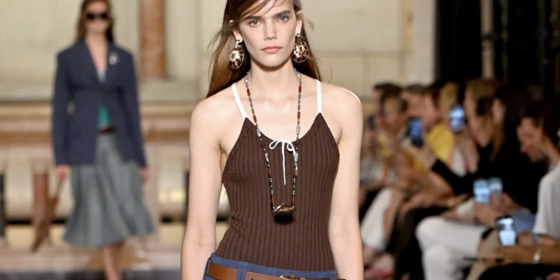 Το hair trick που κάνει αμέσως τα μαλλιά σου να δείχνουν πιο …"ακριβά"