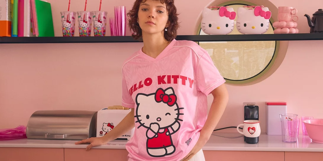 Bershka x Hello Kitty | Η νέα συλλογή που δημιουργήθηκε από την πιο πρόσφατη τάση του TikTok