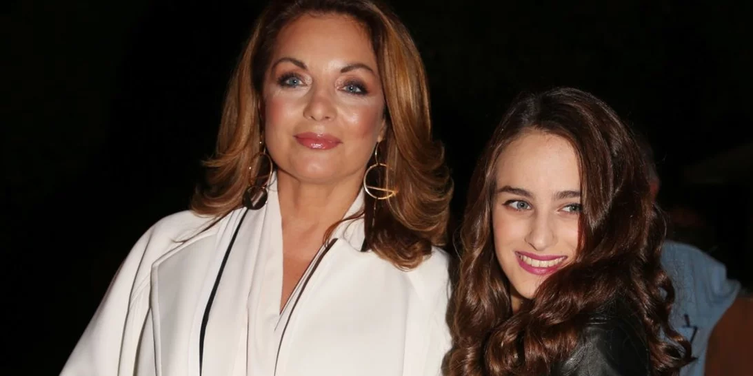 Μαρία Βοσκοπούλου | Μας ανοίγει το (ολόλευκο) σαλόνι του σπιτιού της στο κέντρο της Αθήνας