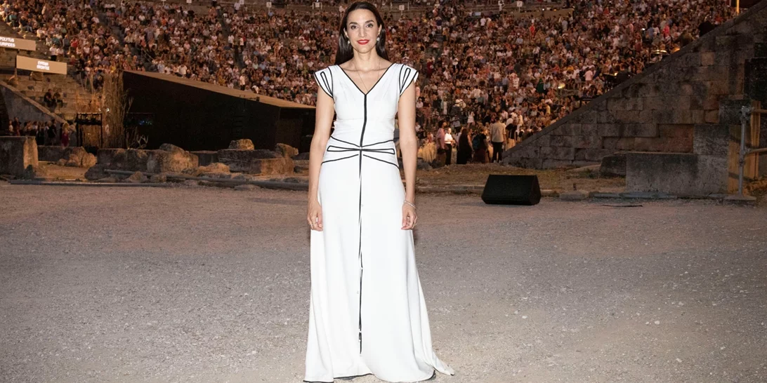 H Κατερίνα Ευαγγελάτου με τα σανδάλια που δεν πρέπει να λείπουν από καμία καλοκαιρινή γκαρνταρόμπα