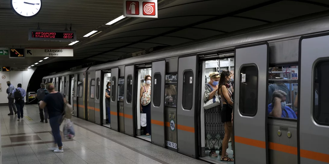 Επιβάτες, προσοχή | Σε ισχύ από αύριο το θερινό πρόγραμμα δρομολογίων σε μετρό, ηλεκτρικό και τραμ