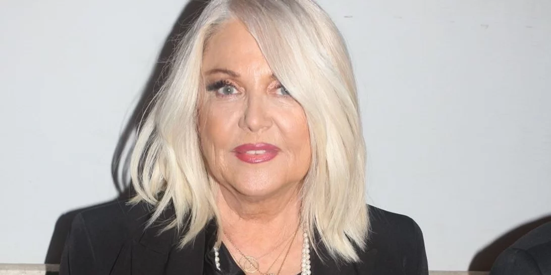 H Ρούλα Κορομηλά στο Ηρώδειο - Γνωρίζει πώς να φοράει ιδανικά το κοστούμι