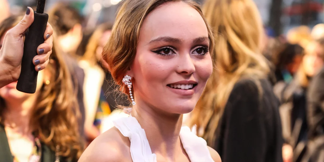 H Lily-Rose Depp για την επιστροφή του Johnny Depp στα Hollywood | "Είμαι πολύ ευτυχισμένη για εκείνον"