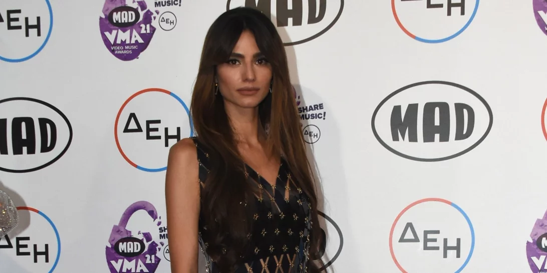 Ηλιάνα Παπαγεωργίου | Φόρεσε το πουκάμισο που θα κάνει το φθινοπωρινό σου ντύσιμο πιο εύκολο