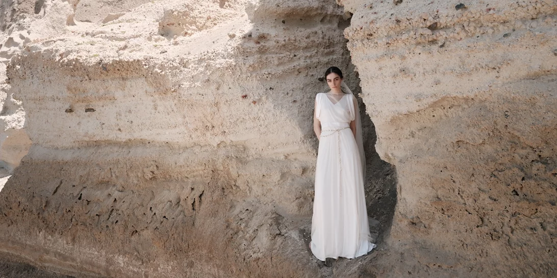 Αιθέριες δημιουργίες |  Ανακάλυψε το ιδανικό νυφικό στο Bridal Sample Sale της σχεδιάστριας Ioanna Kourbela