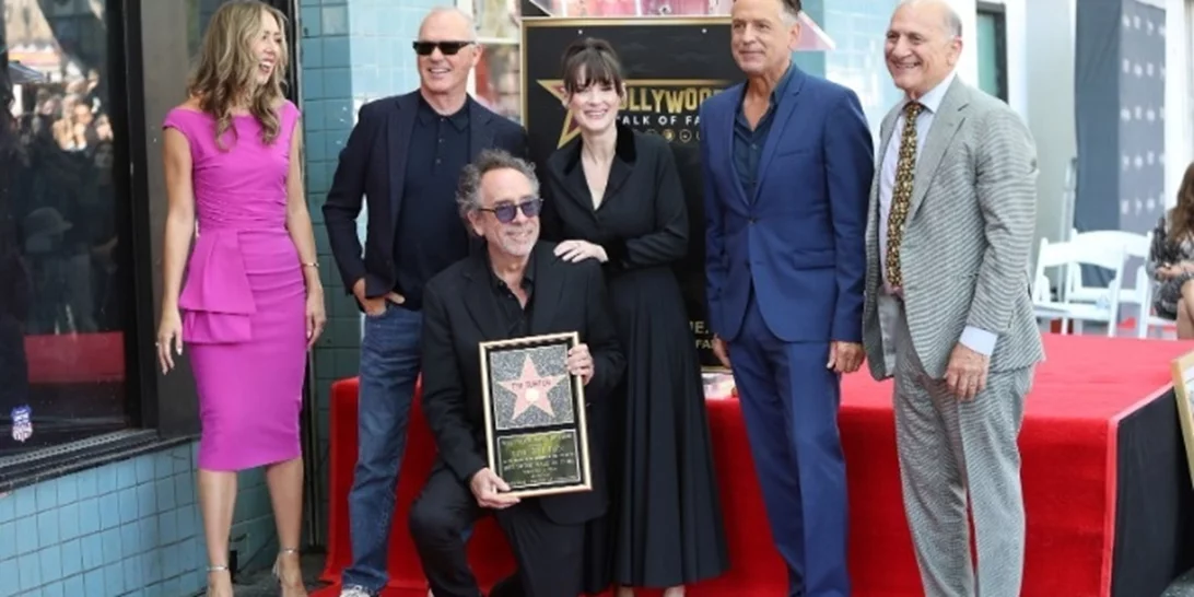 O Τιμ Μπάρτον απέκτησε το δικό του αστέρι στη Λεωφόρο της Δόξας