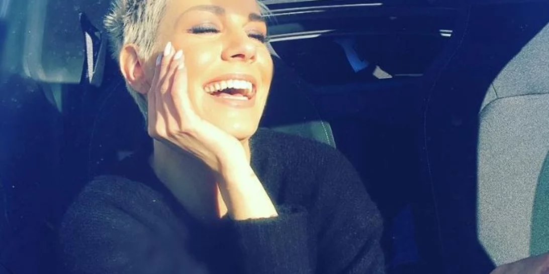 Ράνια Κωστάκη | Με φόρμες στο cozy διαμέρισμά της