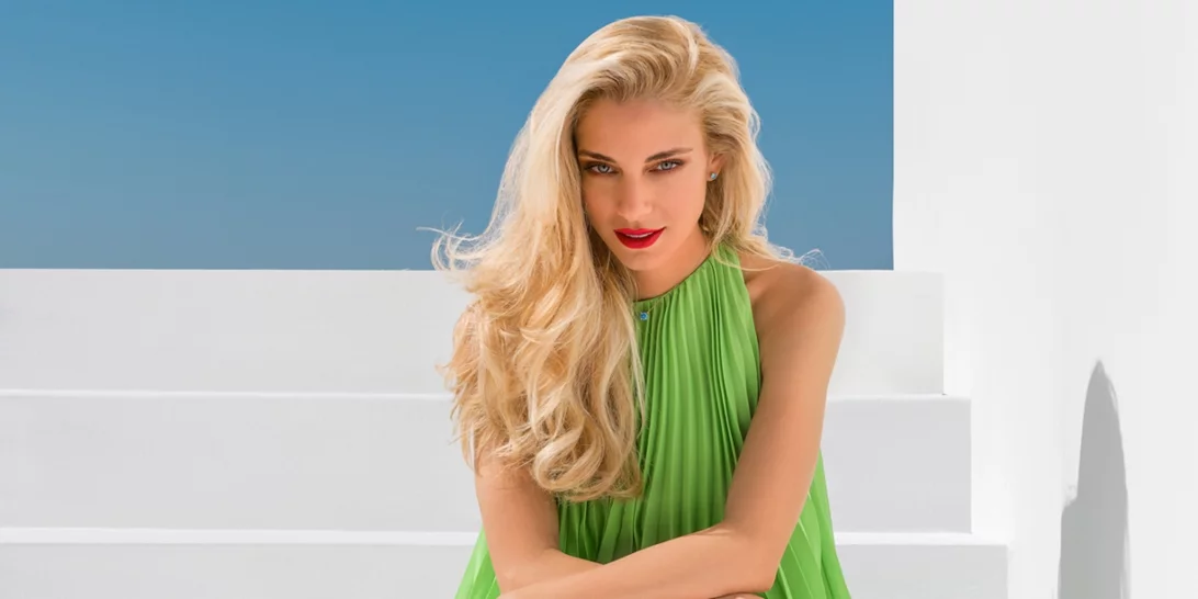 Δούκισσα Νομικού | Φόρεσε τα παπούτσια που ταιριάζουν τέλεια με όλα τα καλοκαιρινά φορέματα σου