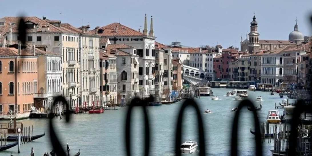 Πωλήθηκε το "καταραμένο μέγαρο" της Βενετίας "Κα Ντάριο"