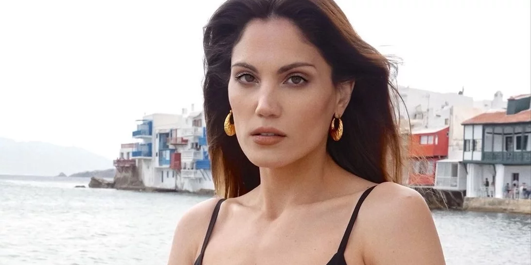 Η Μαίρη Συνατσάκη ξεκαθαρίζει για τη δήλωση της | "Tο παιδί μου θα αποφασίσει το κοινωνικό του φύλο"