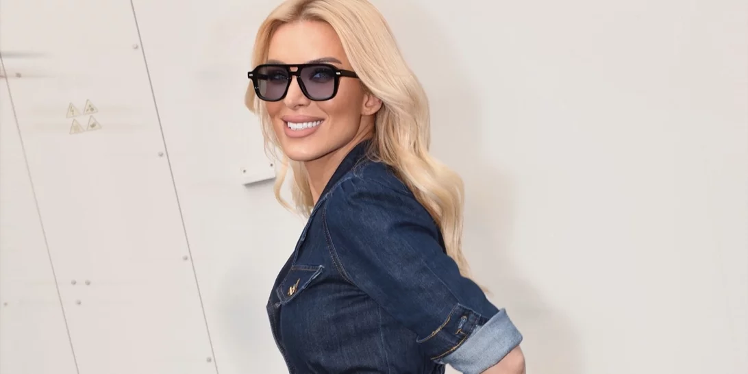 Η Κατερίνα Καινούργιου με το cargo τζιν από την Pink Woman που θα ανανεώσει τα ανοιξιάτικα looks σου