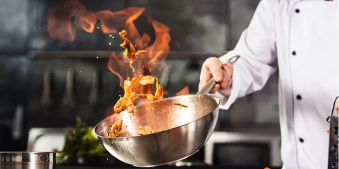 Τι δουλειά έχουν οι γυναίκες στην (επαγγελματική) κουζίνα;