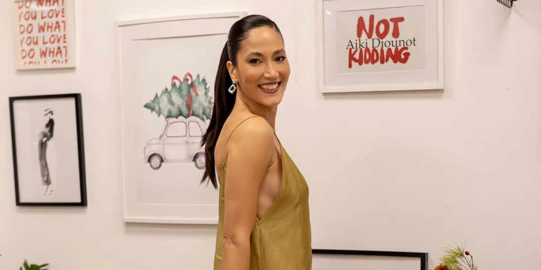 Μαλαματένια Παλατσίδη | Το χρυσό slip dress της είναι το ιδανικό για τις εμφανίσεις σου αυτά τα Χριστούγεννα