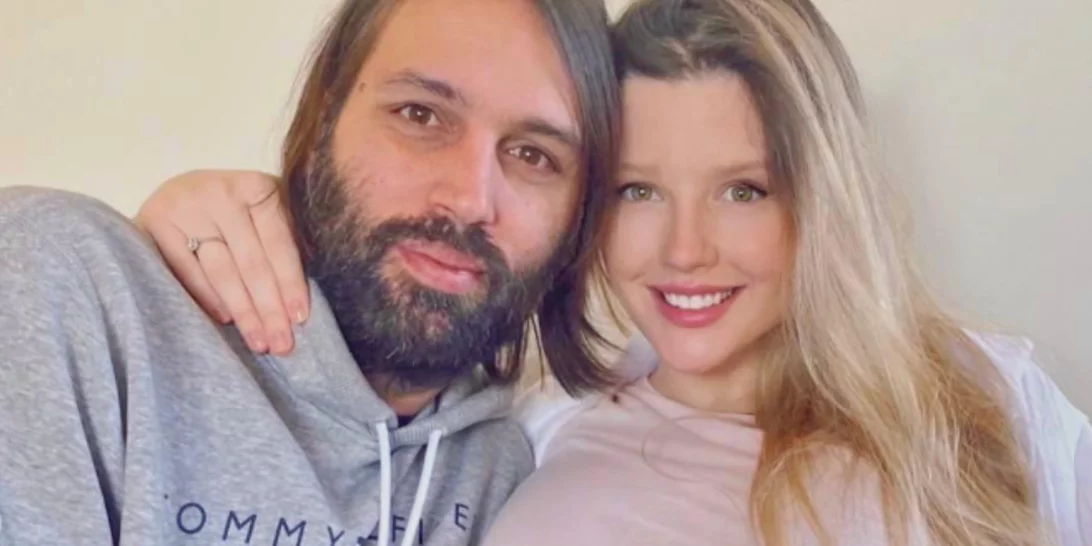 Κωνσταντίνα Κομμάτα - Γιώργος Σαμαράς | Αποκάλυψαν το φύλο του μωρού τους