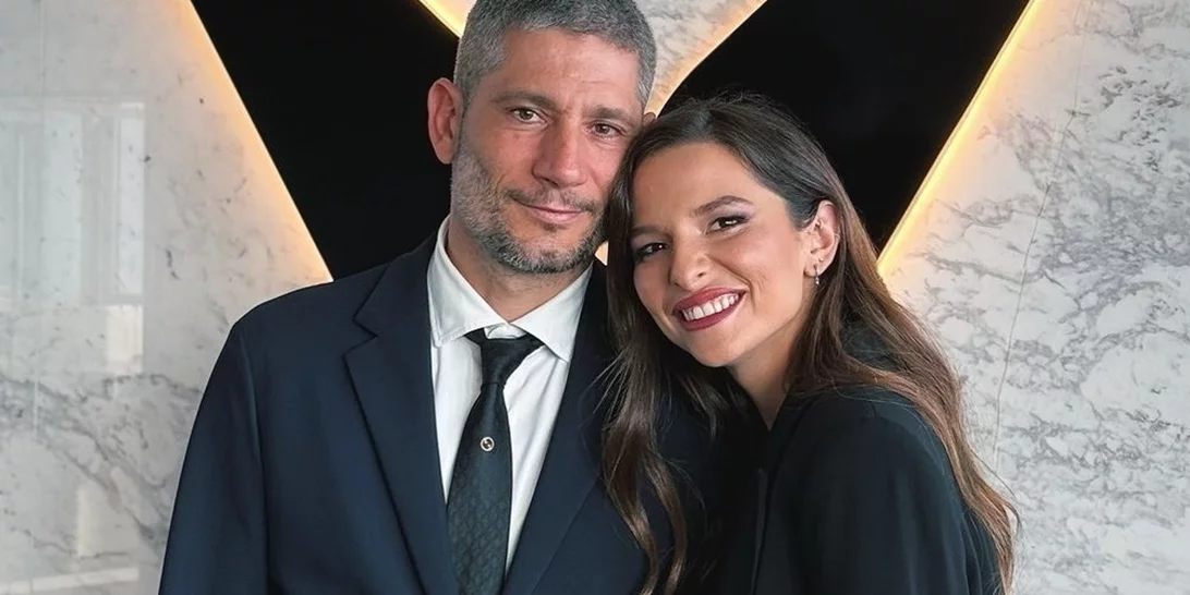 Εριεττα Κούρκουλου Λάτση | Με μαύρο κοστούμι σε εκδήλωση μαζί με τον σύζυγό της