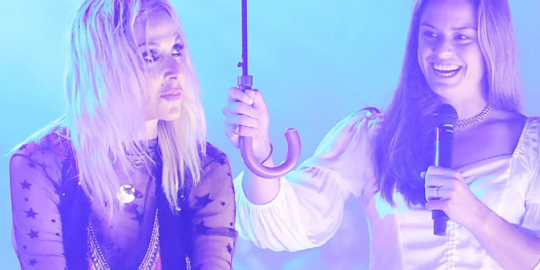 Μαρία Σάκκαρη - Άννα Βίσση | Έκαναν μαζί προπόνηση στο τένις πάνω στην σκηνή (pics,vid)