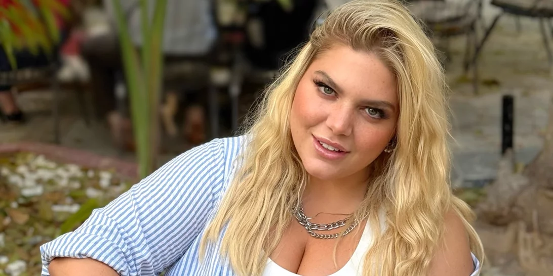 Η Δανάη Μπάρκα έγινε κατάξανθη και δεν αναγνωρίζει τον εαυτό της στον καθρέφτη