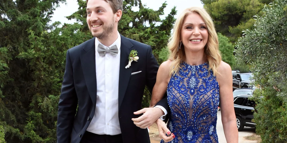 Έλλη Στάη | Η δημοσιογράφος θα γίνει γιαγιά για δεύτερη φορά - Σε προχωρημένη εγκυμοσύνη η νύφη της