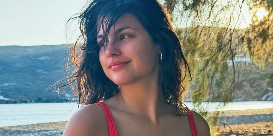 Η Δανάη Παππά με το Pull&Bear μπικίνι που θα αναδείξει τέλεια το μαύρισμά σου | Θα το βρεις τώρα σε έκπτωση