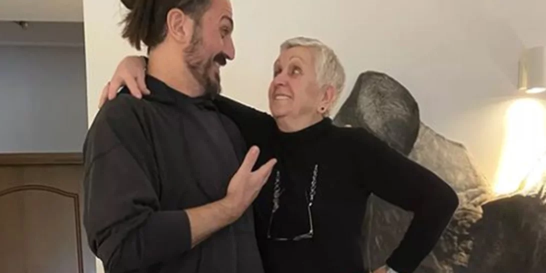 Δημήτρης Μακρυνιώτης | Ποζάρει με τη γλυκύτατη πεθερά του, Κλειώ Μαζωνάκη