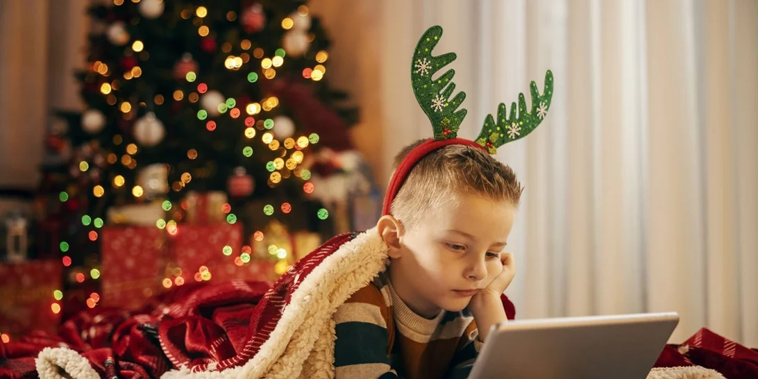 Μήπως η AI χαλάει τη μαγεία των Χριστουγέννων για τα παιδιά;